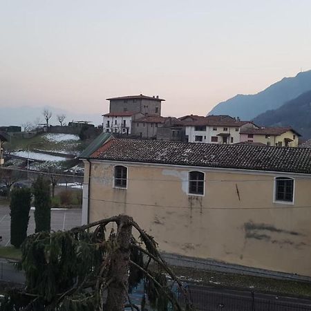 Appartamento THE TOURIST Solto Collina Esterno foto