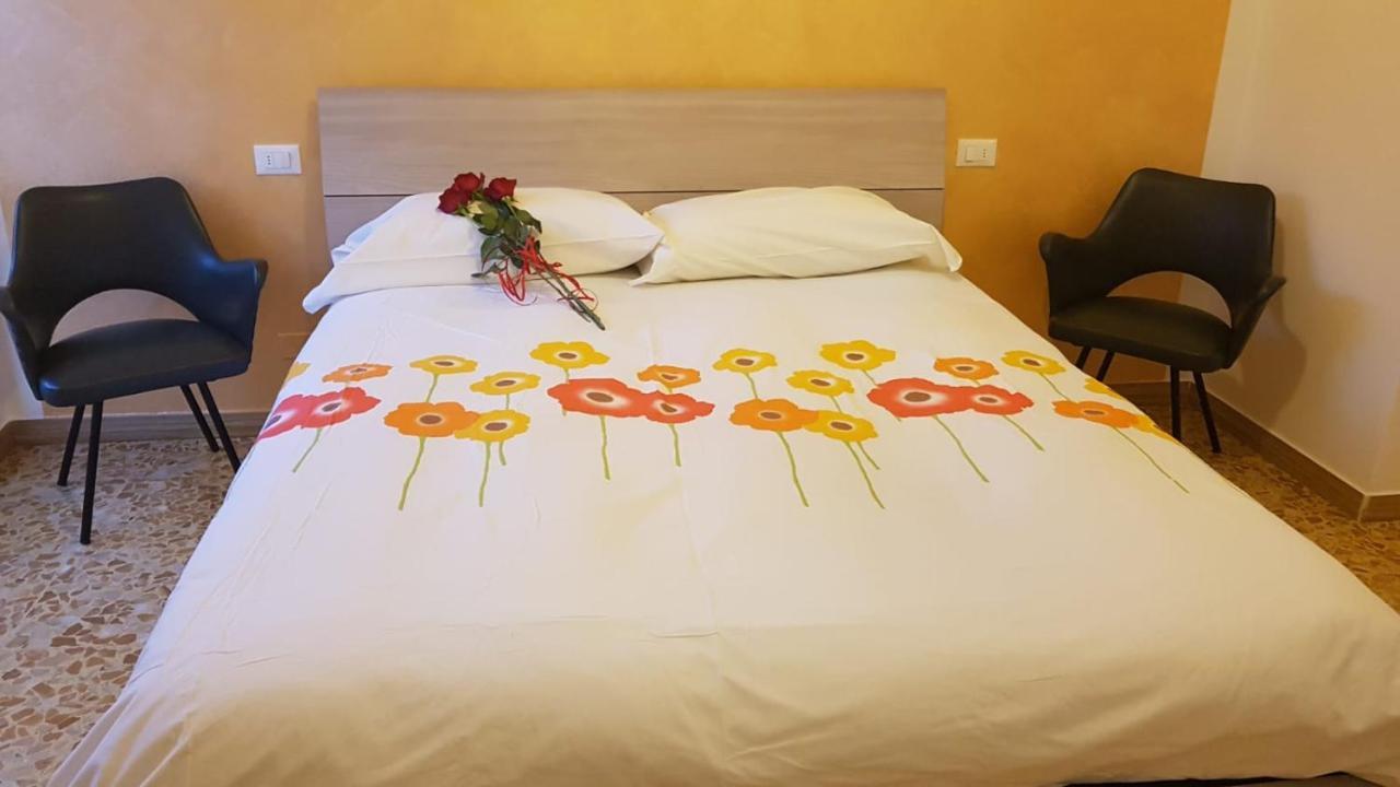 Appartamento THE TOURIST Solto Collina Esterno foto