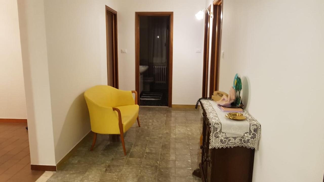 Appartamento THE TOURIST Solto Collina Esterno foto